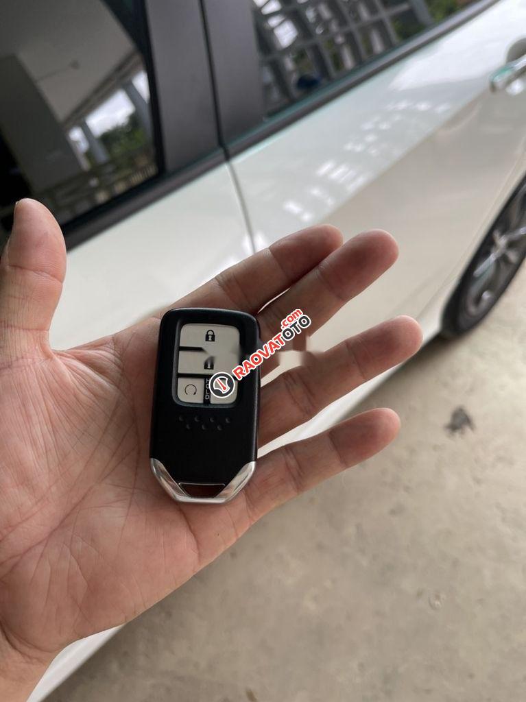 Cần bán xe Honda Civic 1.8G sản xuất 2019, nhập khẩu nguyên chiếc còn mới-6