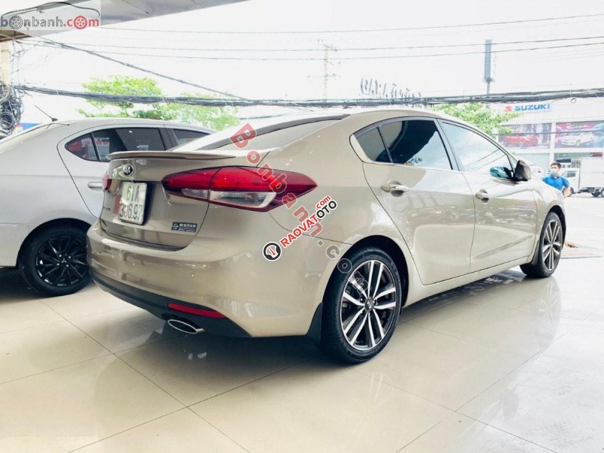 Bán Kia Cerato 1.6 năm sản xuất 2016, màu vàng  -5