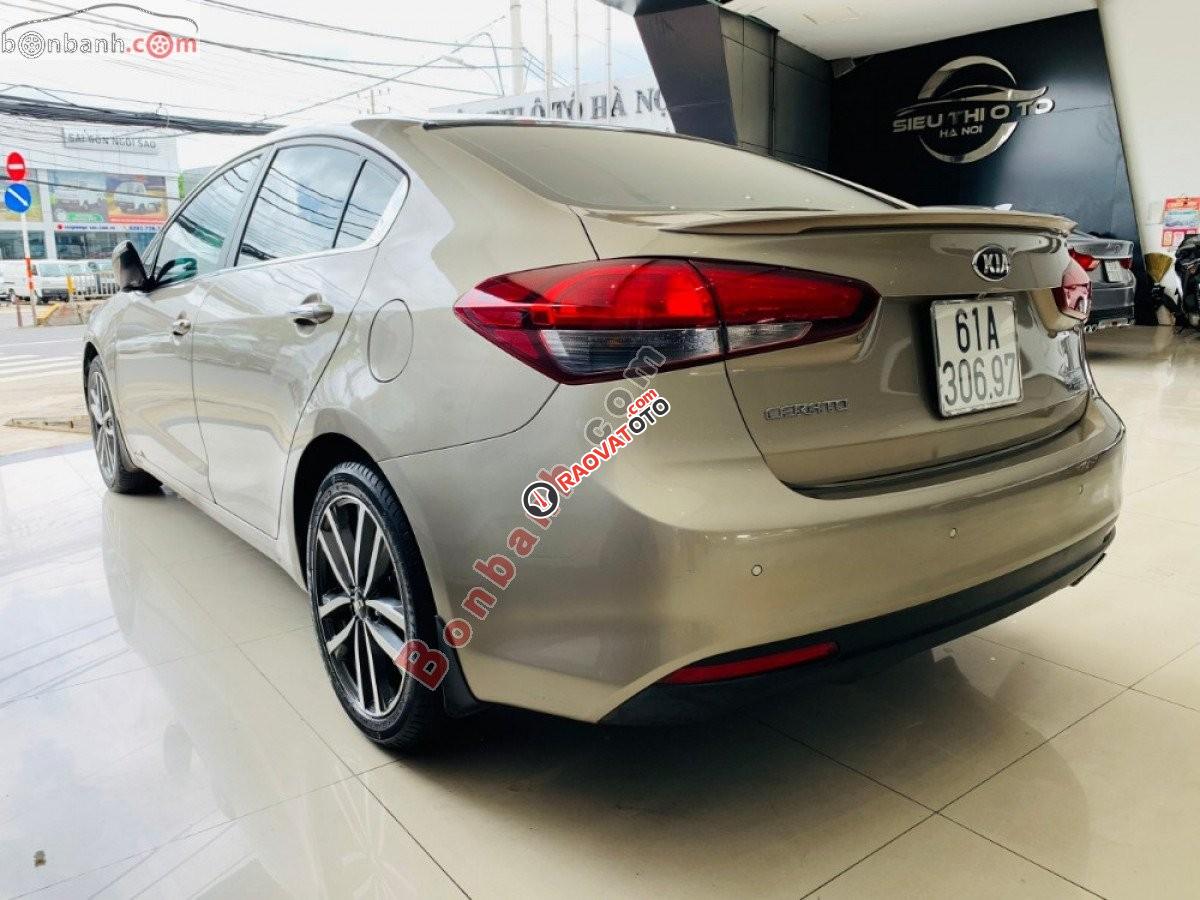 Bán Kia Cerato 1.6 năm sản xuất 2016, màu vàng  -4