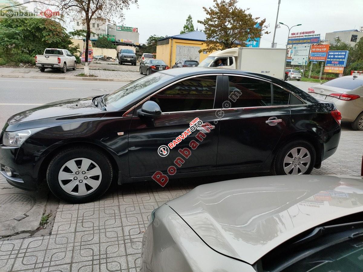 Cần bán gấp Daewoo Lacetti SE năm sản xuất 2011, màu đen, xe nhập, giá tốt-1