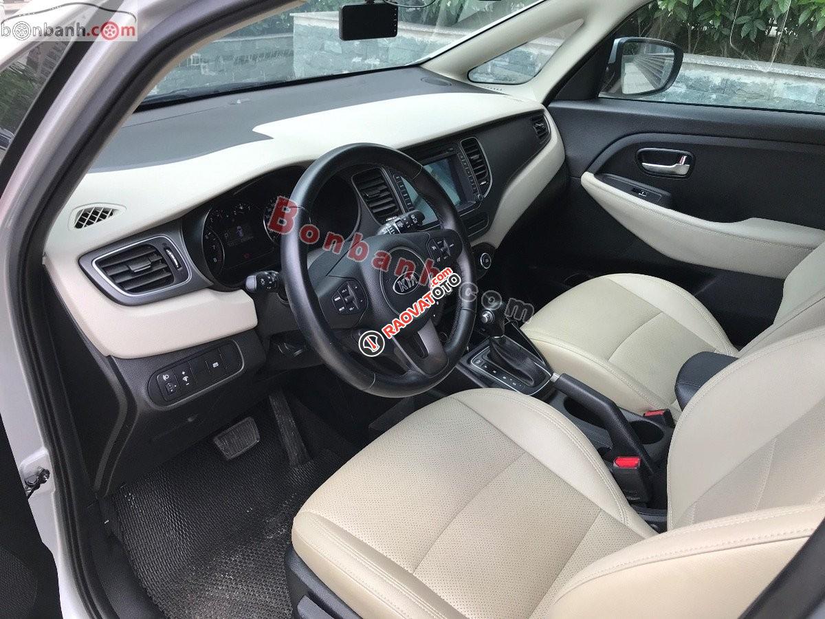 Bán Kia Rondo 2.0GAT sản xuất năm 2016, màu bạc số tự động, giá 459tr-7