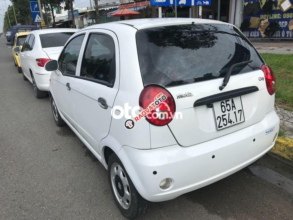 Cần bán gấp Daewoo Matiz đời 2011, màu trắng, nhập khẩu nguyên chiếc  -2