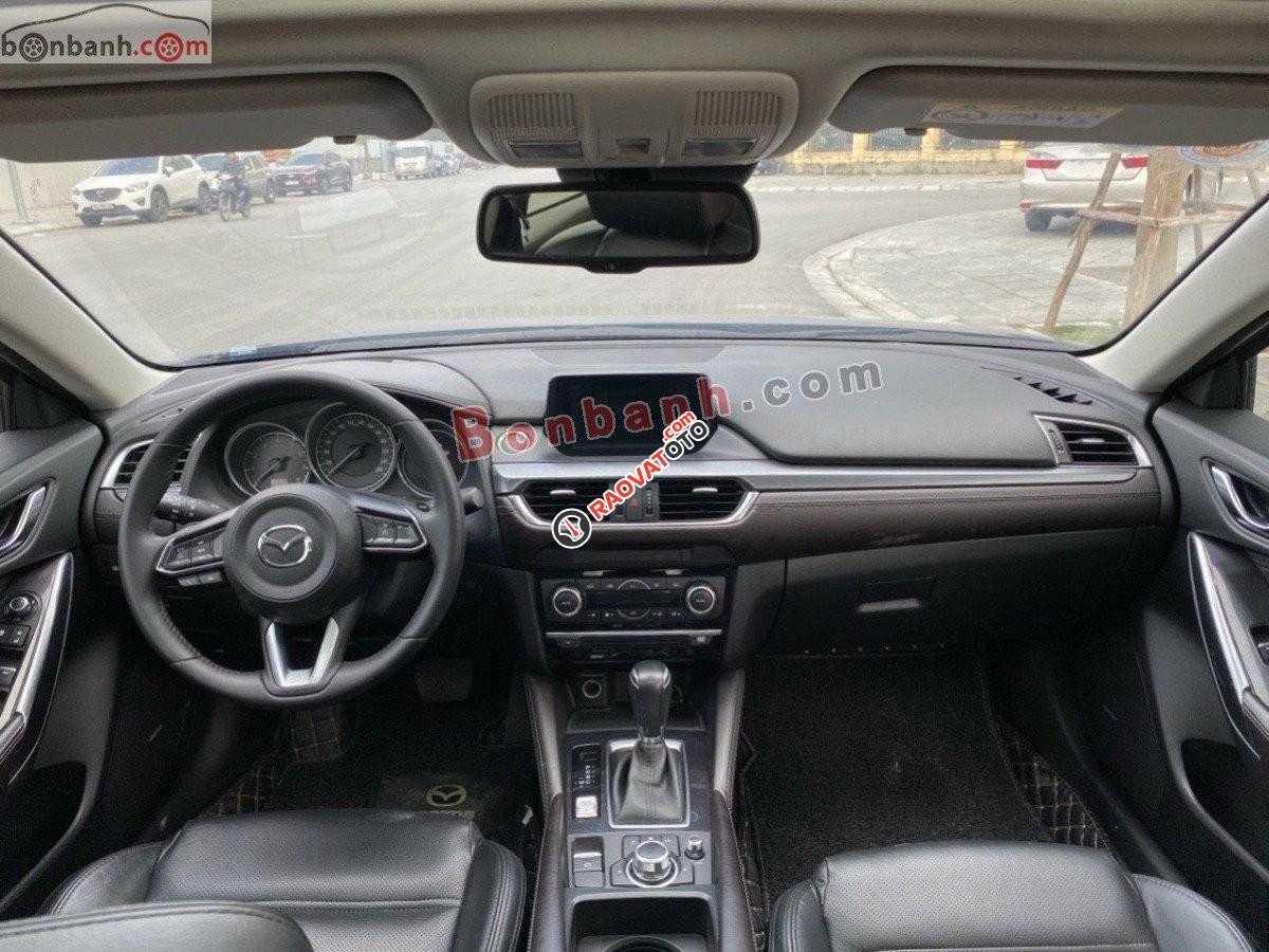 Bán xe Mazda 6 2.0L Premium năm 2017, màu xanh lam ít sử dụng-5