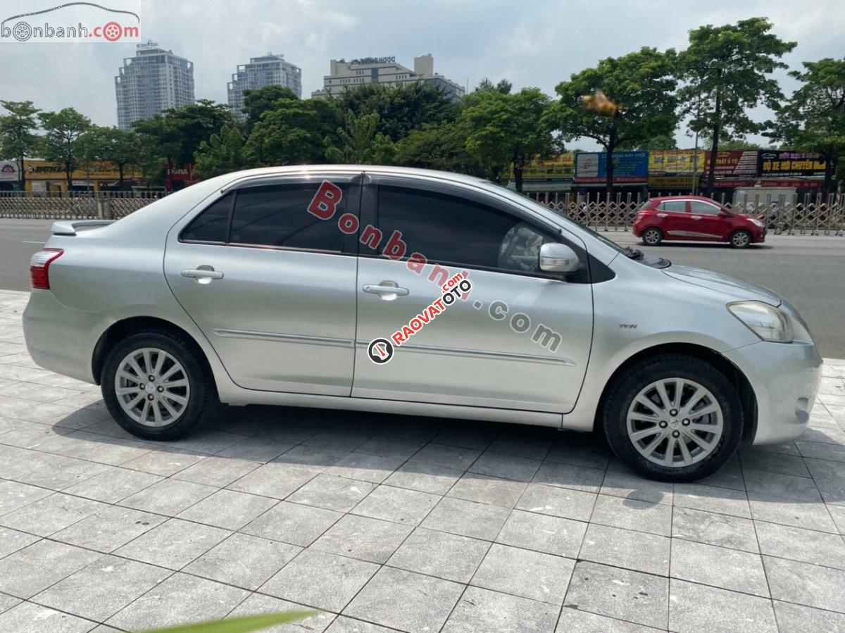 Bán xe Toyota Vios 1.5G năm 2011, màu bạc, giá 325tr-3