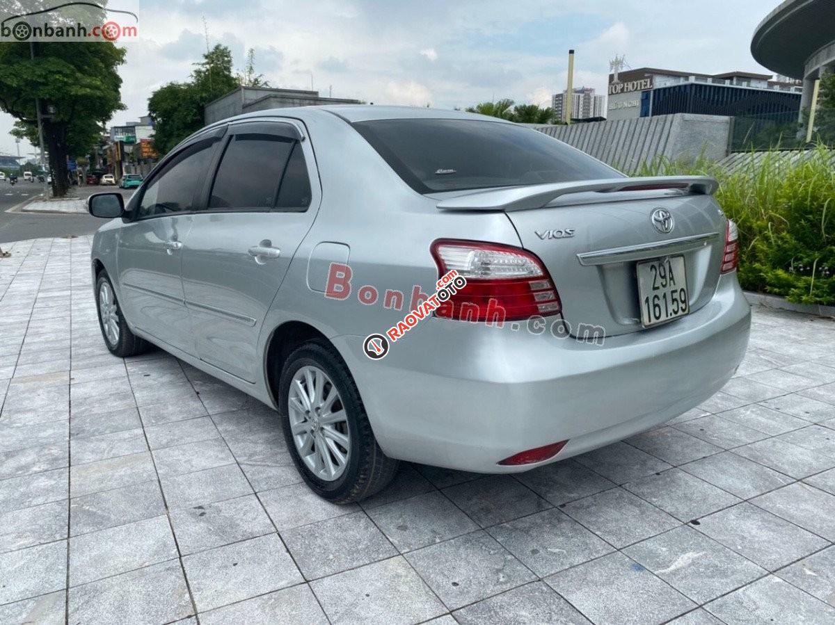 Bán xe Toyota Vios 1.5G năm 2011, màu bạc, giá 325tr-6