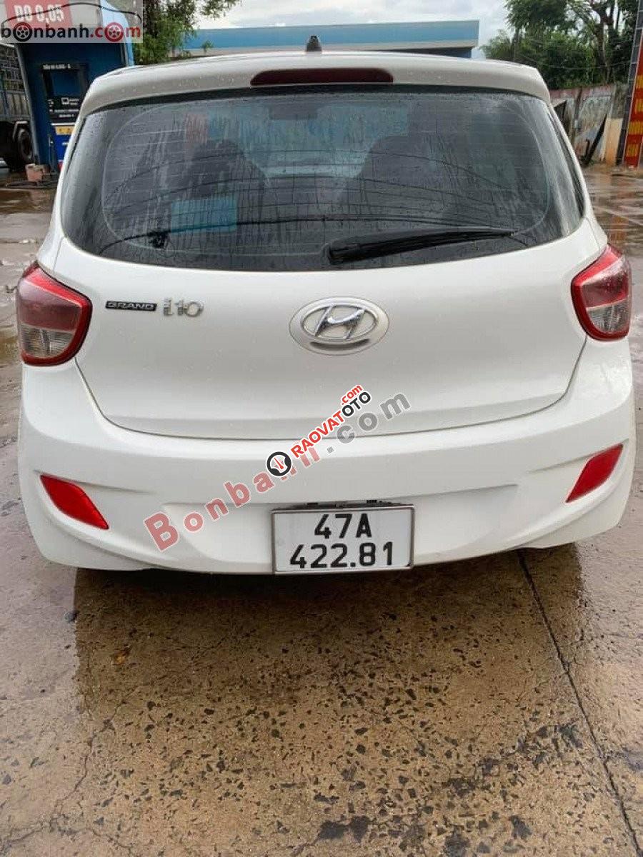 Cần bán xe Hyundai Grand i10 1.0 MT Base năm sản xuất 2016, màu trắng, nhập khẩu nguyên chiếc, giá tốt-2