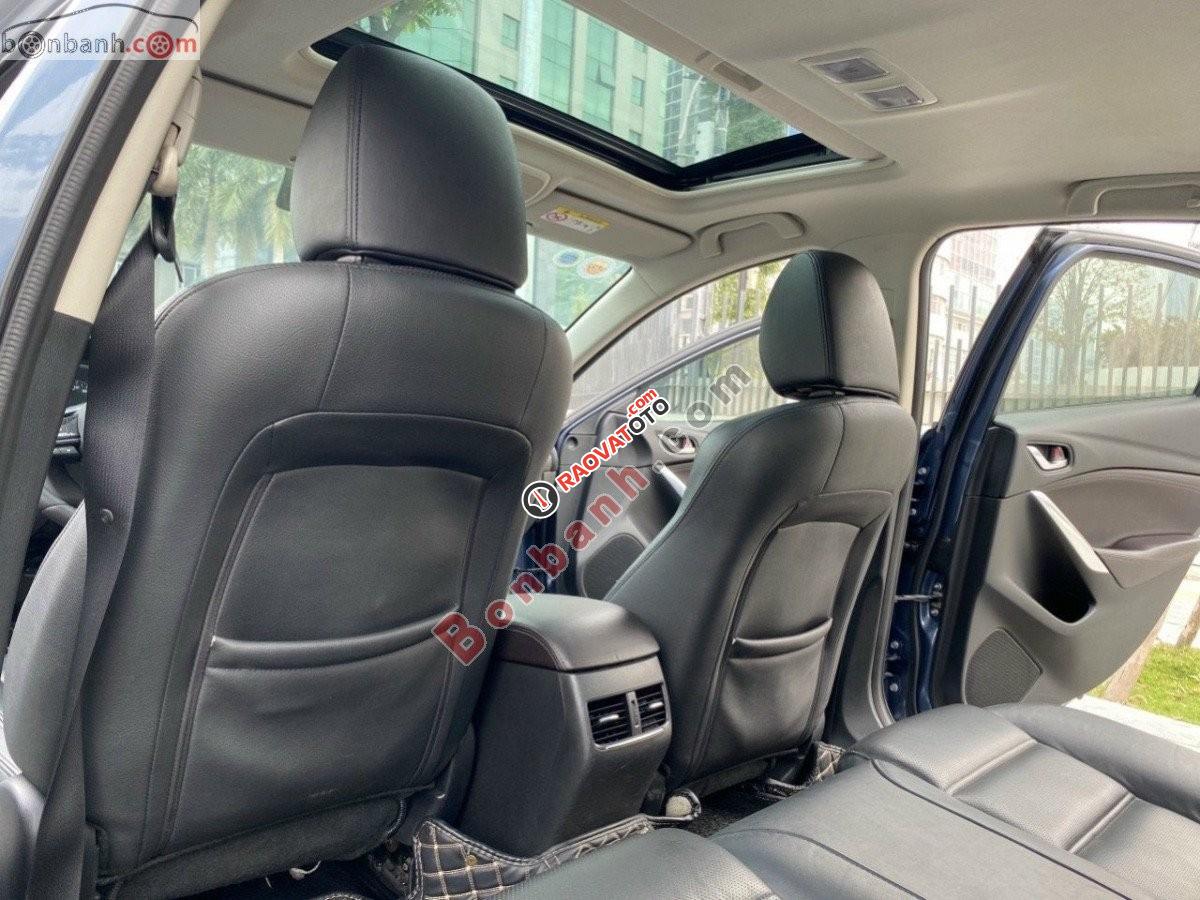 Bán xe Mazda 6 2.0L Premium năm 2017, màu xanh lam ít sử dụng-8