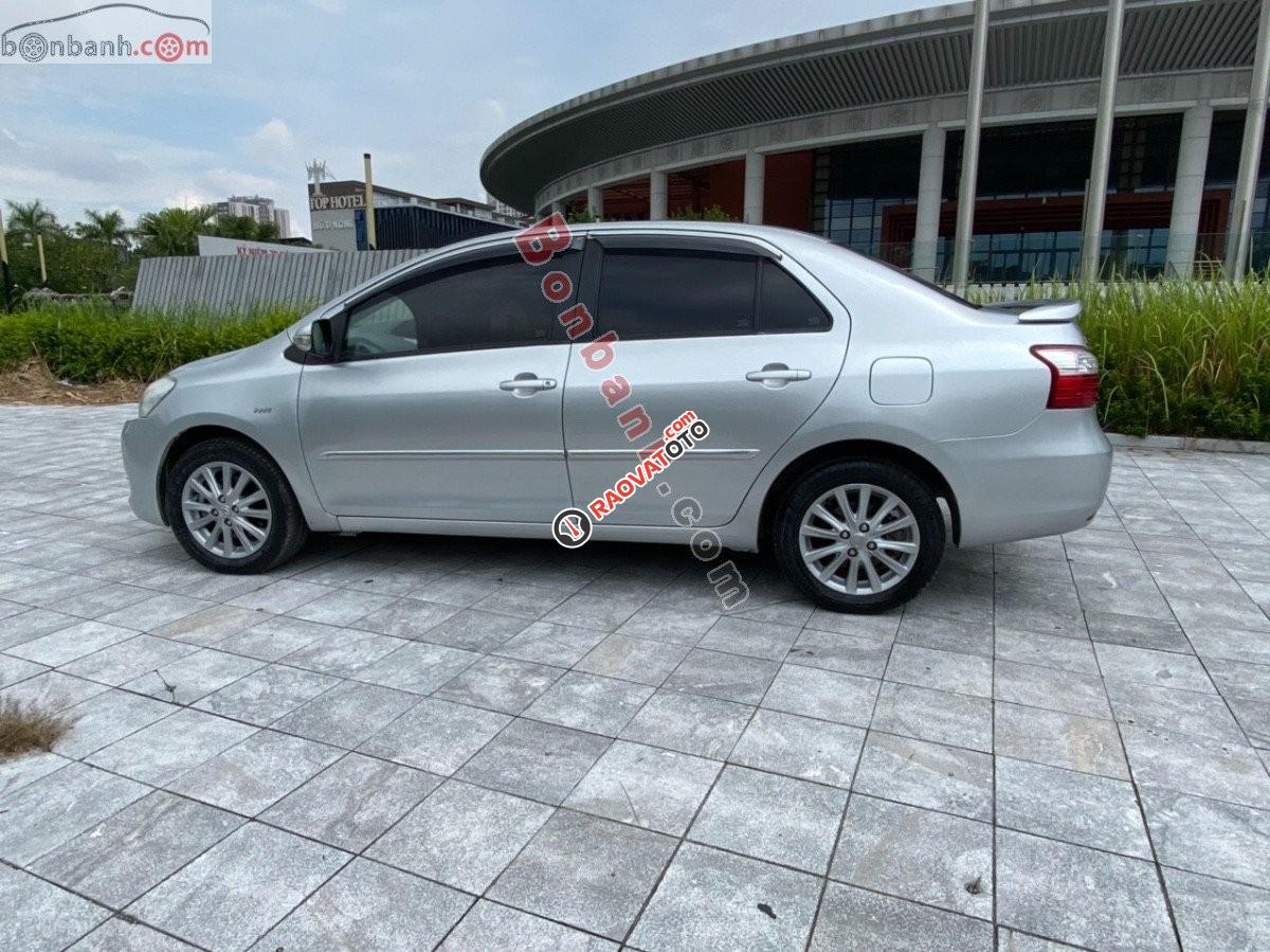 Bán xe Toyota Vios 1.5G năm 2011, màu bạc, giá 325tr-4