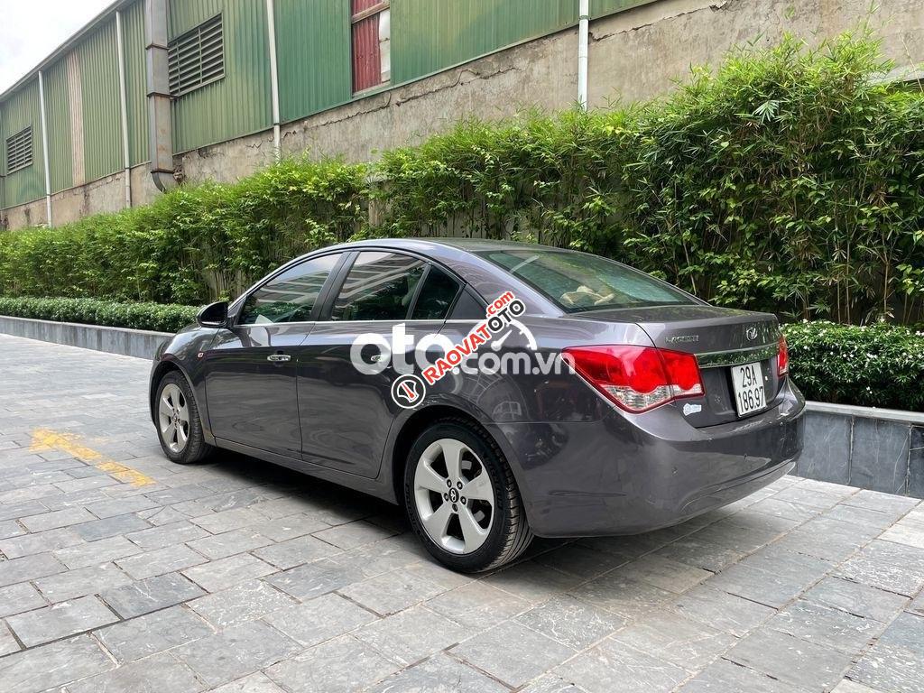 Cần bán xe Daewoo Lacetti CDX năm sản xuất 2011, màu xám, nhập khẩu-0