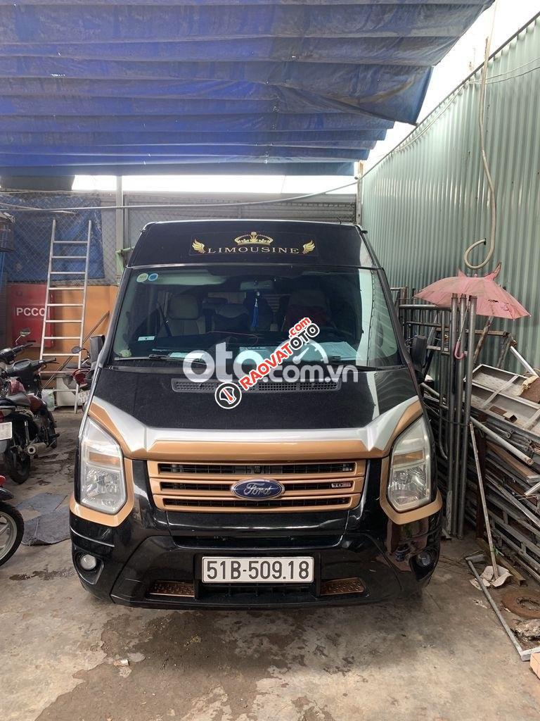 Bán xe Ford Transit Limousine năm 2017, màu đen xe gia đình-0