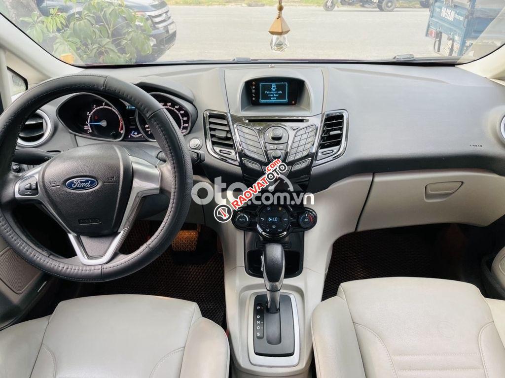 Cần bán gấp Ford Focus Titanium năm sản xuất 2016, màu đỏ giá cạnh tranh-4