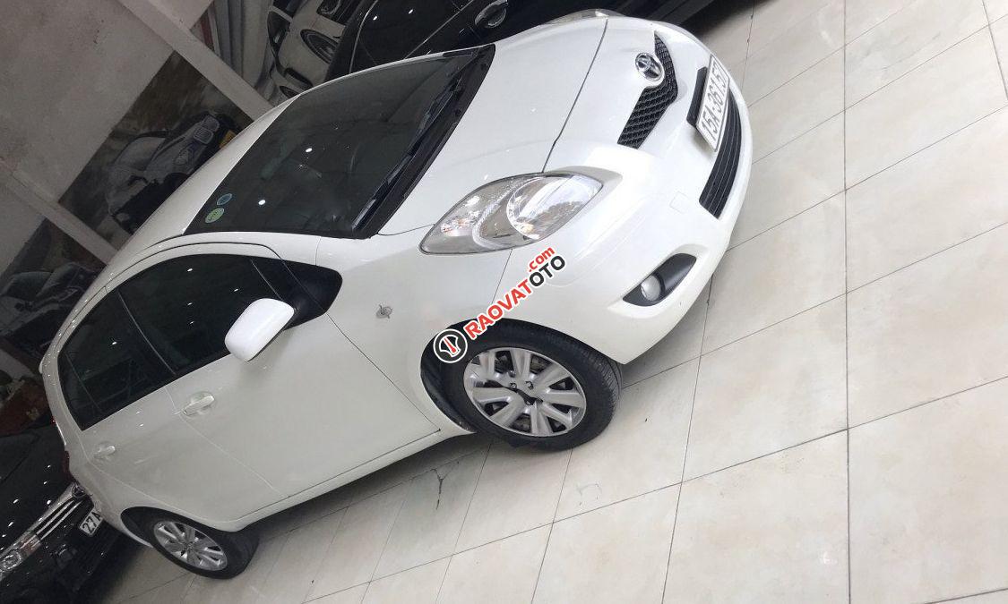 Bán ô tô Toyota Yaris 1.3 2011, màu trắng, nhập khẩu, giá tốt-0