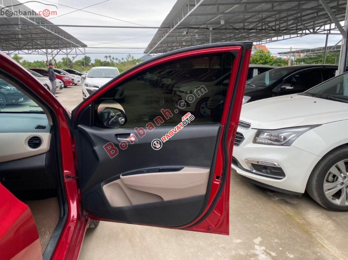 Cần bán lại xe Hyundai Grand i10 1.0AT sản xuất năm 2017, màu đỏ, nhập khẩu-3