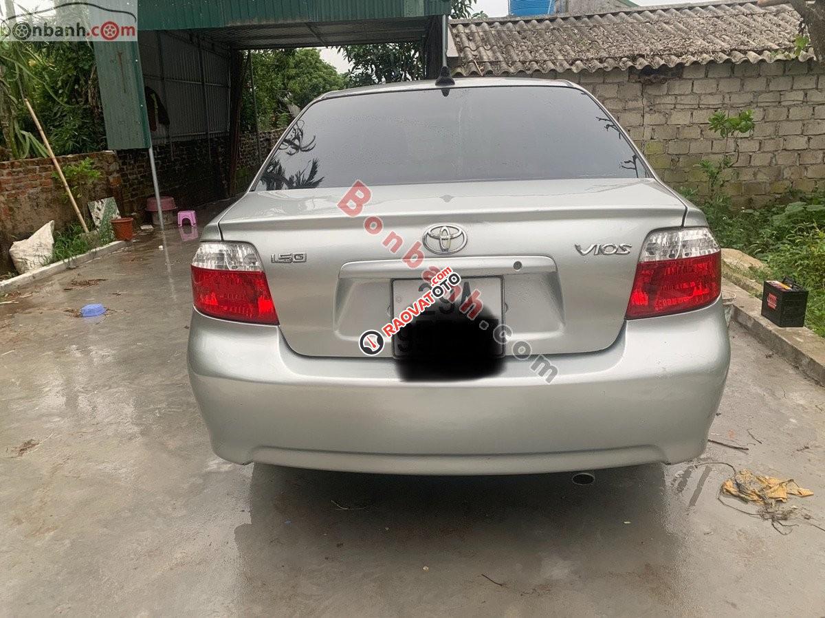 Bán Toyota Vios MT năm sản xuất 2007, màu bạc-1