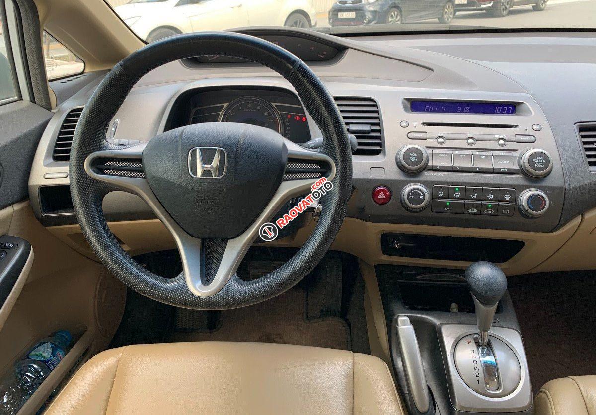 Bán Honda Civic 1.8 AT đời 2011, màu bạc còn mới, giá 418tr-1