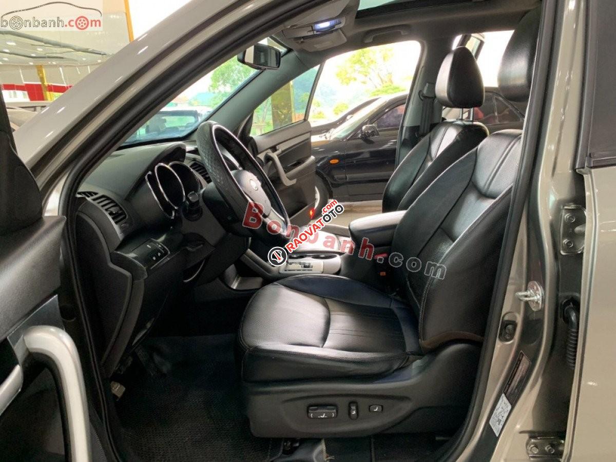 Bán xe Kia Sorento 2.4AT đời 2013, màu xám-5