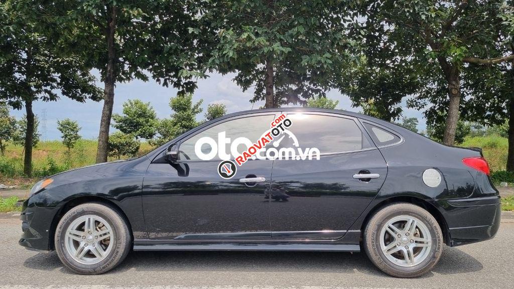 Bán Hyundai Avante 1.6 MT năm sản xuất 2013, màu đen  -5