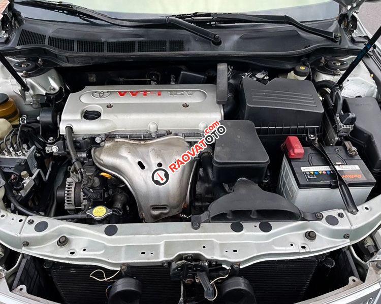 Cần bán Toyota Camry 2.4 G 2006, màu bạc-3