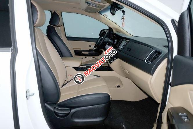 Cần bán lại xe Kia Sedona 3.3 GAT đời 2016, màu trắng-5