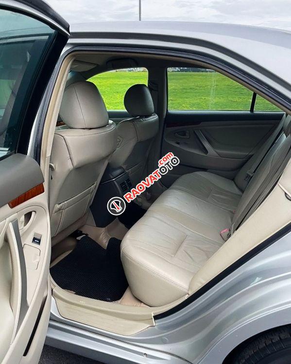 Cần bán Toyota Camry 2.4 G 2006, màu bạc-7