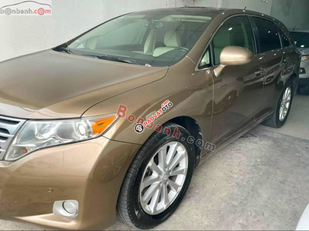 Cần bán xe Toyota Venza 2.7 AT 2010, xe nhập, giá tốt-0