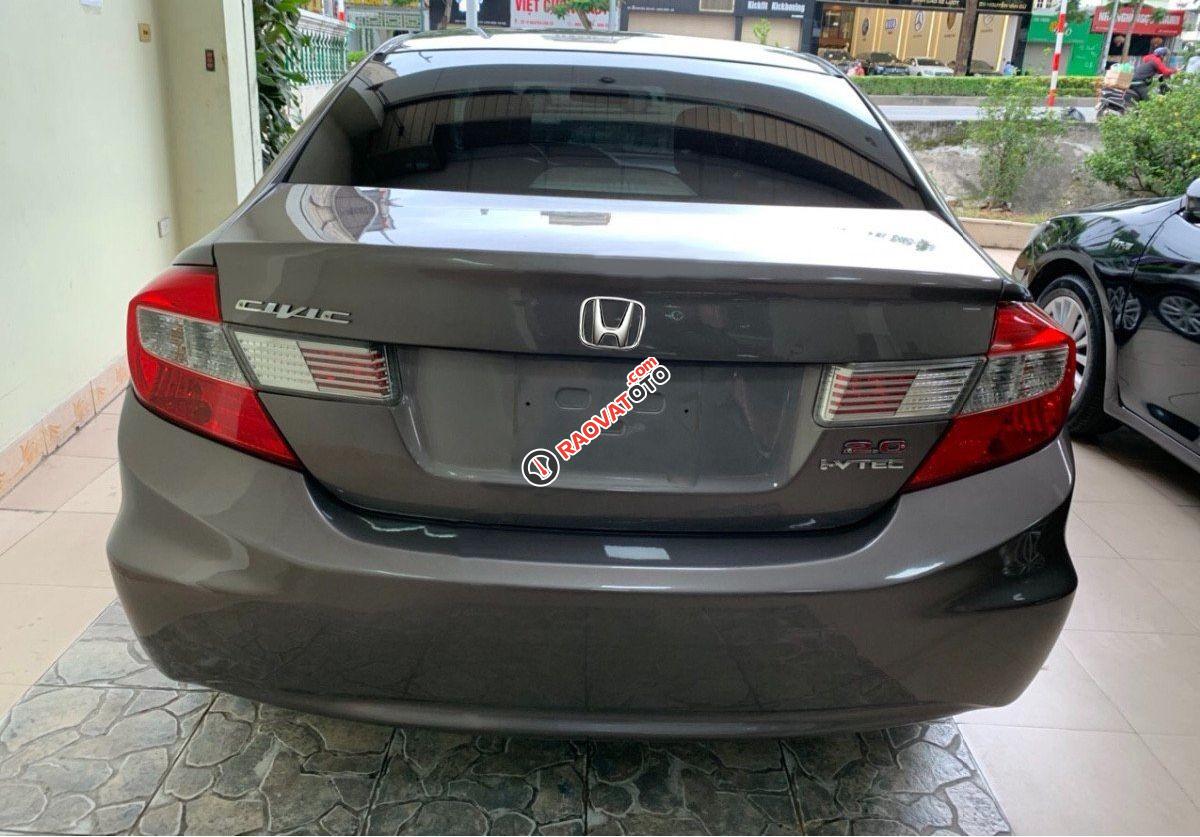 Cần bán xe Honda Civic 2.0 AT đời 2015, màu nâu còn mới-1