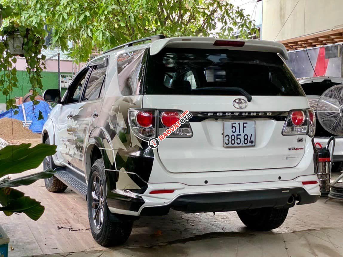 Cần bán xe Toyota Fortuner TRD Sportivo đời 2015, màu trắng, giá tốt-4