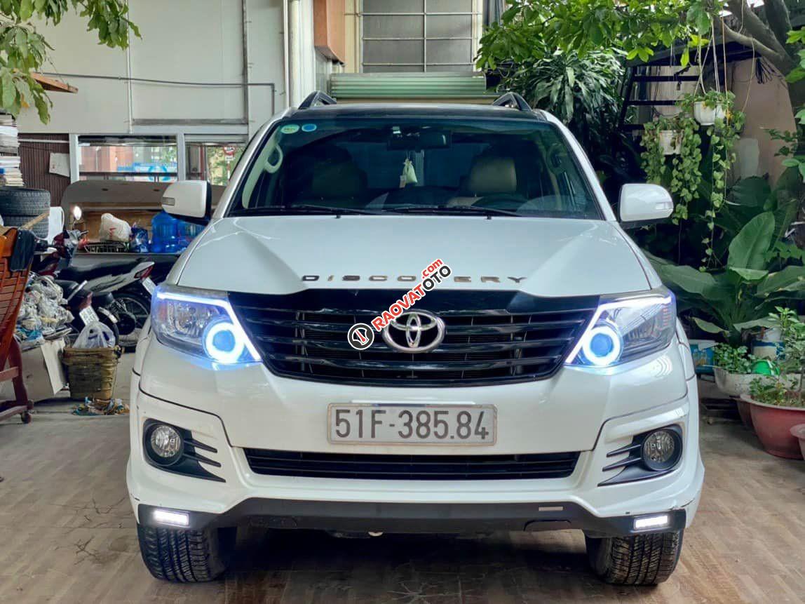 Cần bán xe Toyota Fortuner TRD Sportivo đời 2015, màu trắng, giá tốt-2