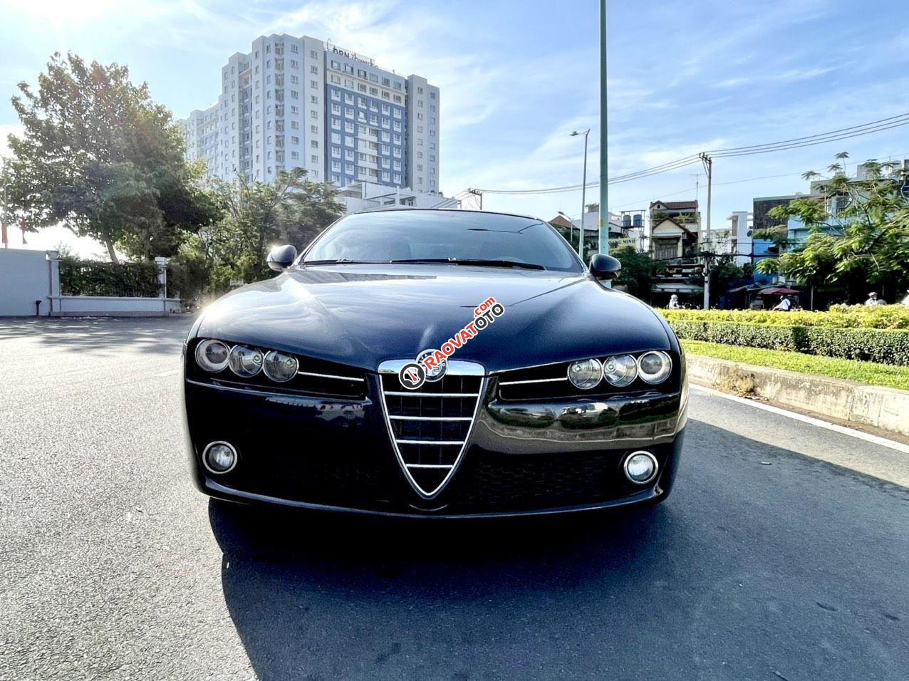 Alfa Romeo nhập Ý 2010 loại Limited đó là hãng siêu xe đua thể thao-10