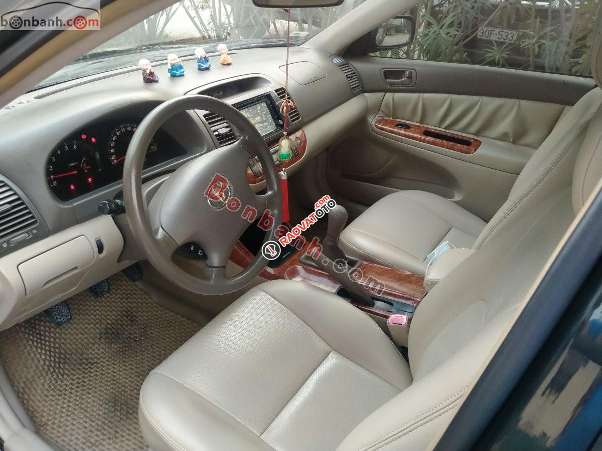 Cần bán Toyota Camry G sản xuất 2004, màu đen-2