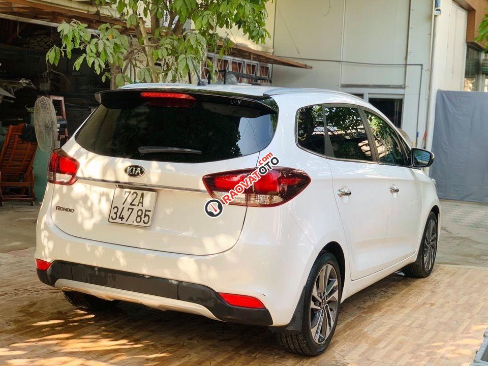 Cần bán xe Kia Rondo AT sản xuất năm 2019, màu trắng giá cạnh tranh-4