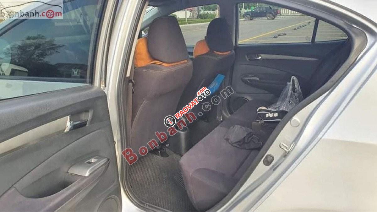 Xe Honda City 1.5 AT năm sản xuất 2013, màu bạc-2