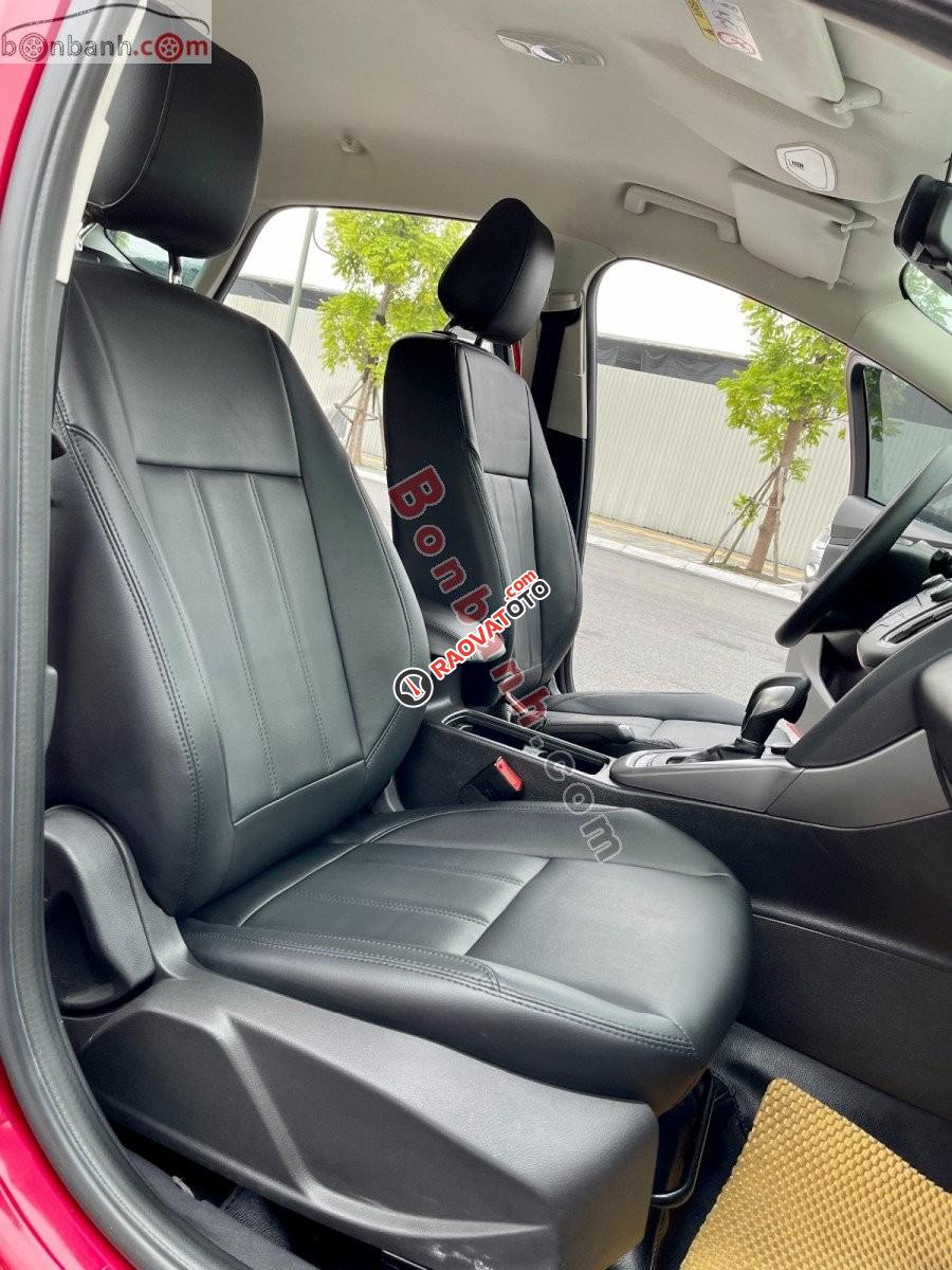 Bán Ford Focus 1.5 Ecoboost sản xuất 2017, màu đỏ còn mới, giá tốt-0