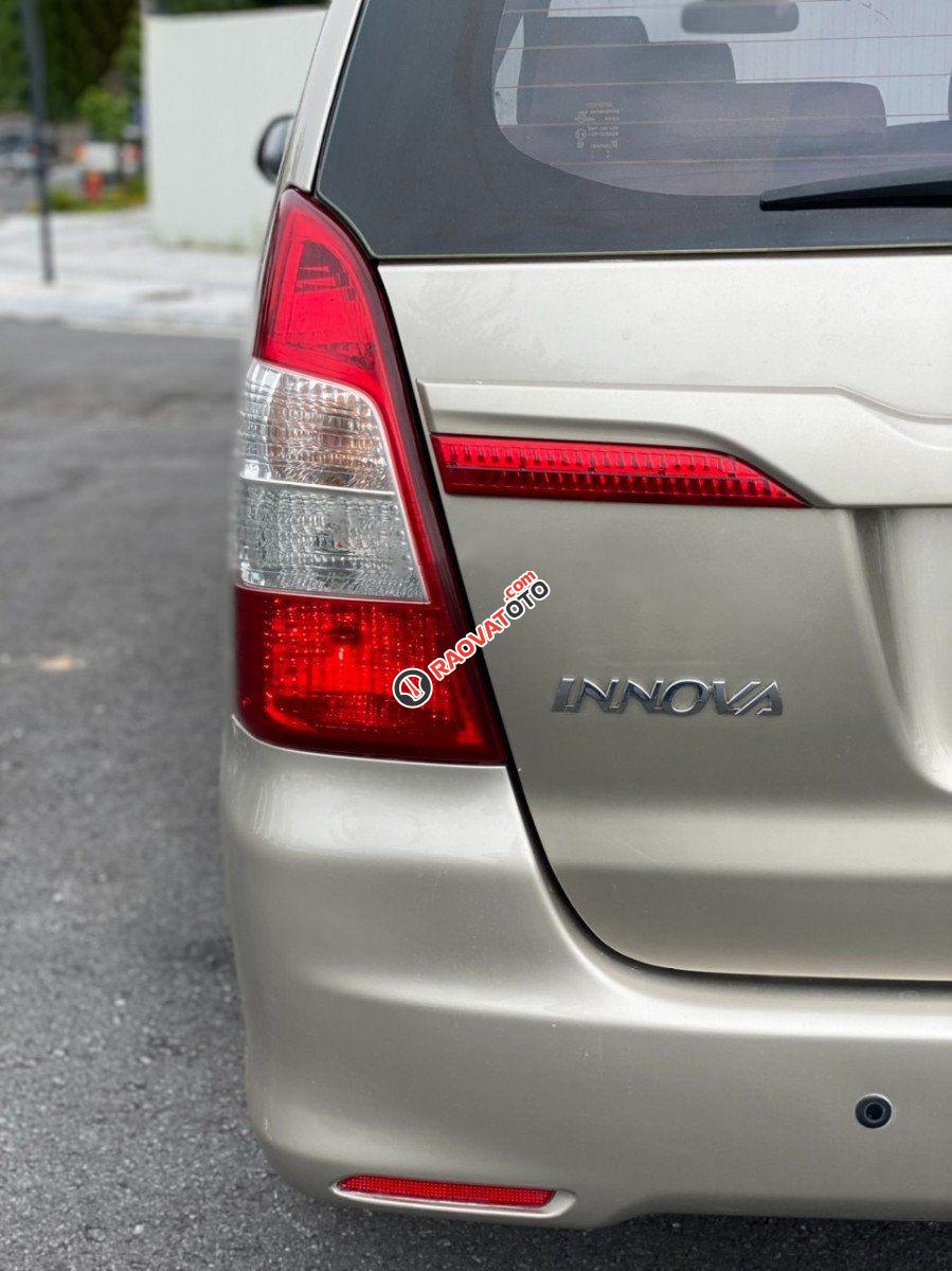 Xe Toyota Innova G 2015 ít sử dụng-3