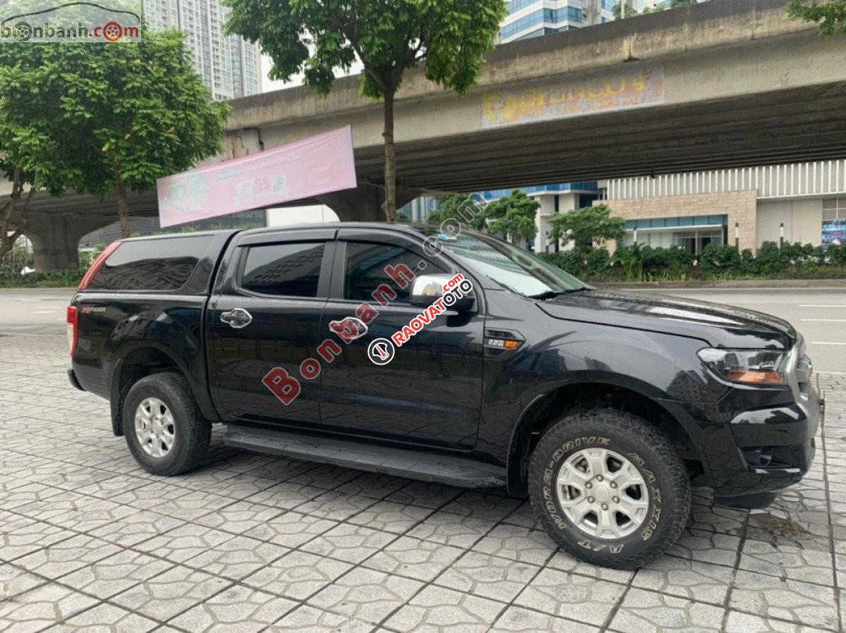 Cần bán Ford Ranger XLS 2.2L 4x2 MT đời 2017, màu đen, nhập khẩu giá cạnh tranh-7