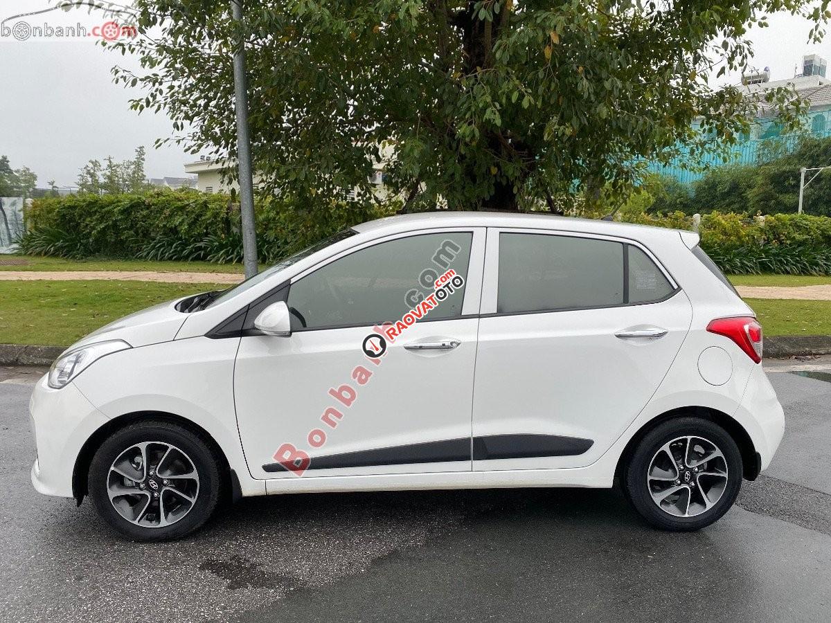 Bán Hyundai Grand i10 AT đời 2017, màu trắng, nhập khẩu, 355 triệu-2