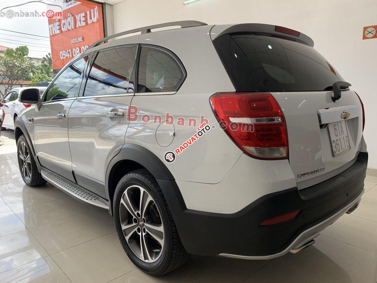 Cần bán lại xe Chevrolet Captiva LTZ sản xuất 2017, màu trắng, xe nhập, 545tr-2