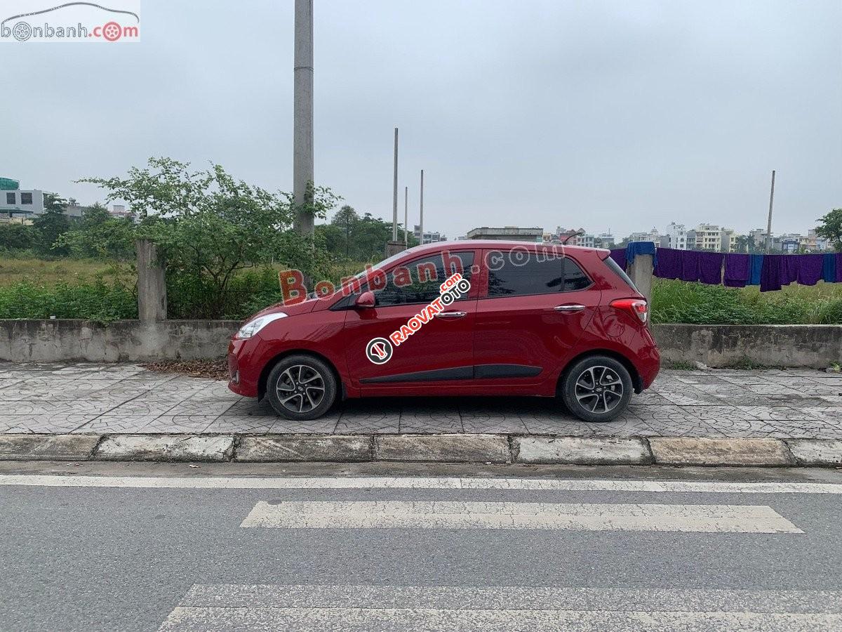 Xe Hyundai Grand i10 1.0 AT đời 2017, màu đỏ còn mới, 315tr-4