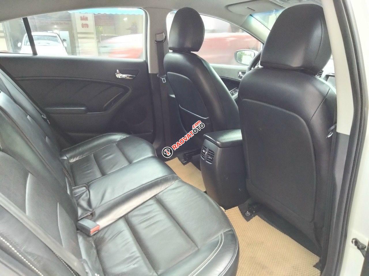 Cần bán xe Kia K3 MT năm 2014 giá tốt 348tr-1