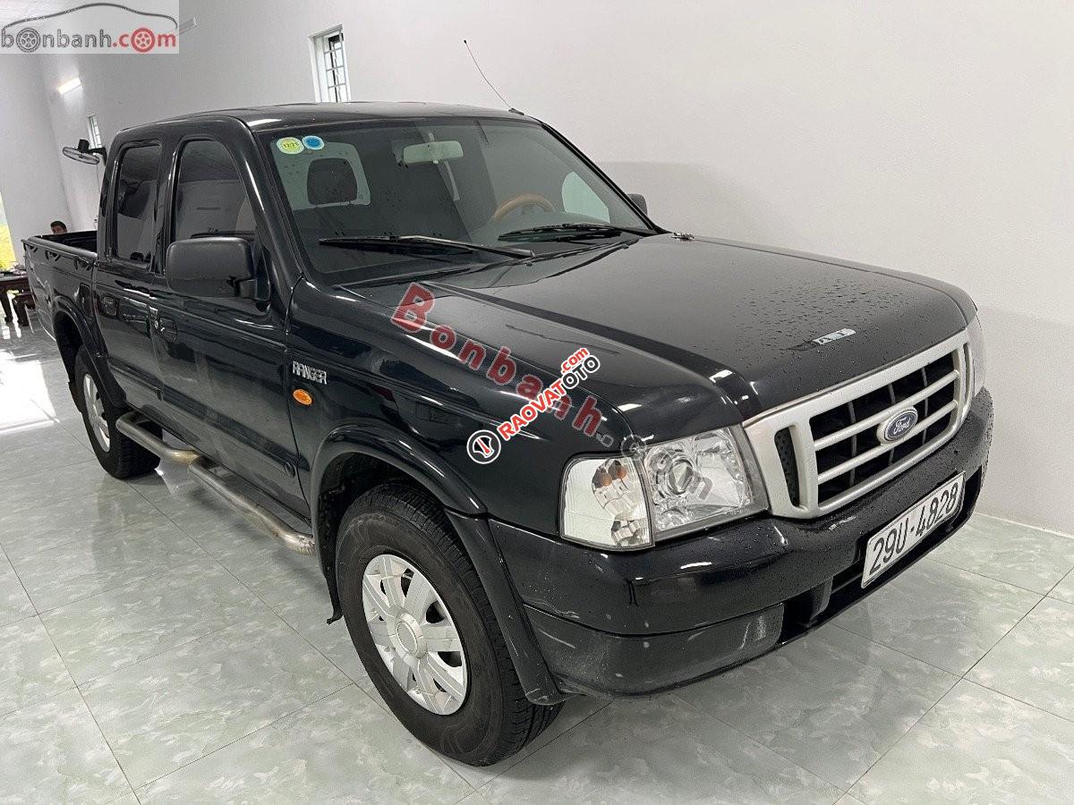 Cần bán xe Ford Ranger XLT đời 2004, màu đen, nhập khẩu nguyên chiếc, giá 160tr-0