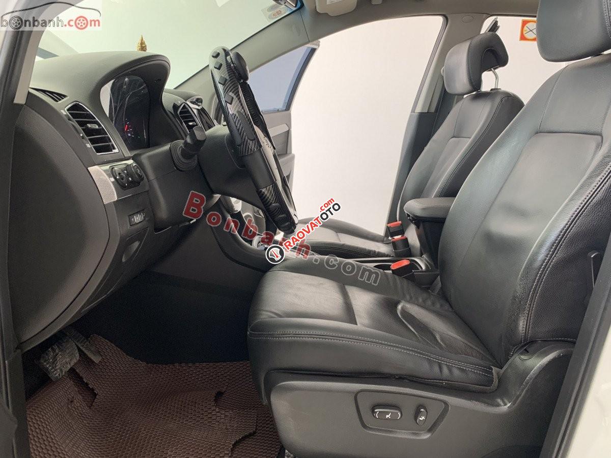 Cần bán lại xe Chevrolet Captiva LTZ sản xuất 2017, màu trắng, xe nhập, 545tr-3