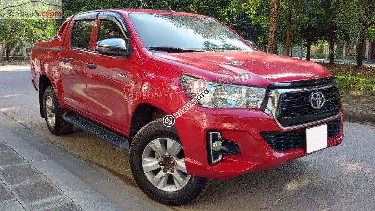 Bán Toyota Hilux E 2018, màu đỏ, nhập khẩu nguyên chiếc, 620 triệu-2