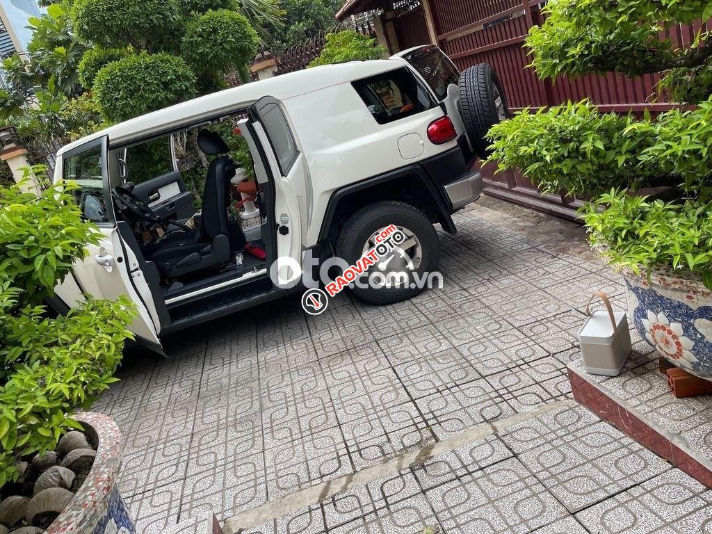 Bán ô tô Toyota Fj Cruiser năm sản xuất 2019, màu trắng, nhập khẩu chính chủ-2