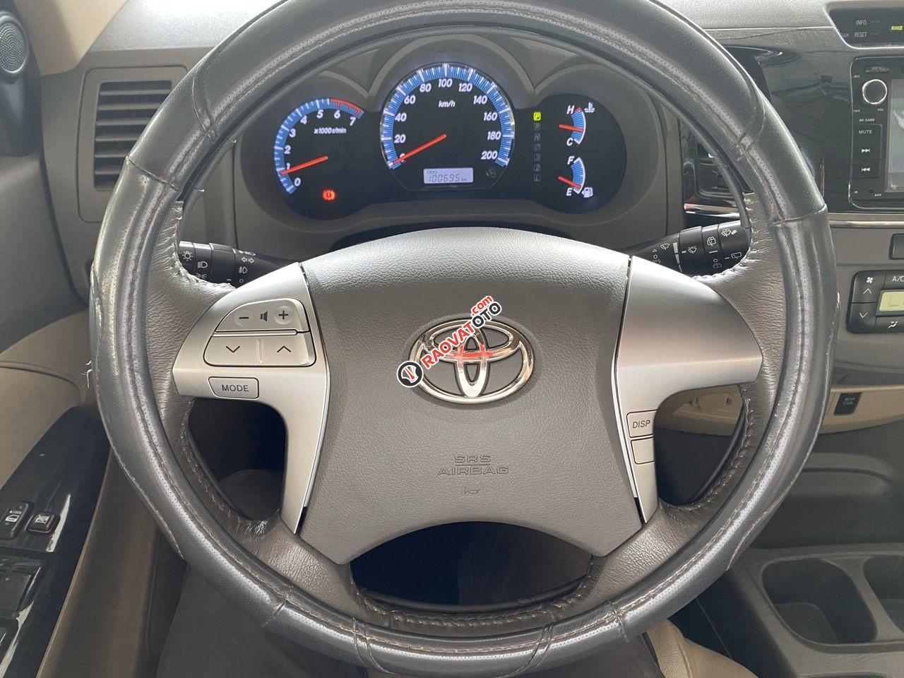 Toyota Fortuner 2012 máy xăng 1 cầu xe đẹp-3