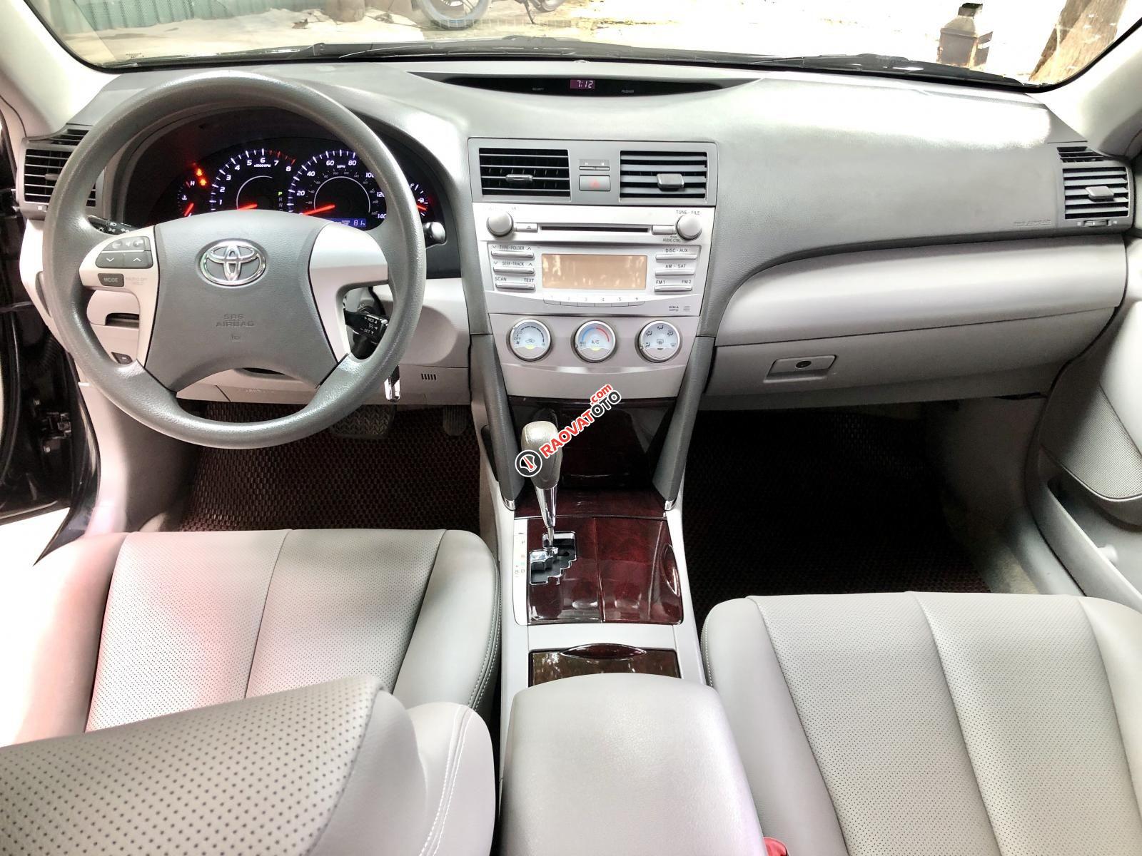 Bán Toyota Camry LE năm sản xuất 2010 nhập Mỹ-7