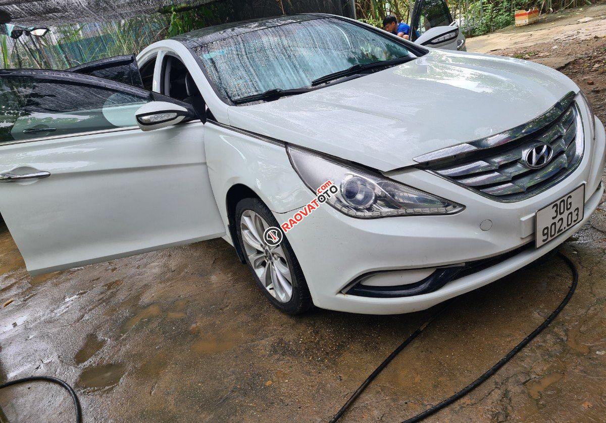 Cần bán gấp Hyundai Sonata AT năm 2011, màu trắng, nhập khẩu, giá tốt-4