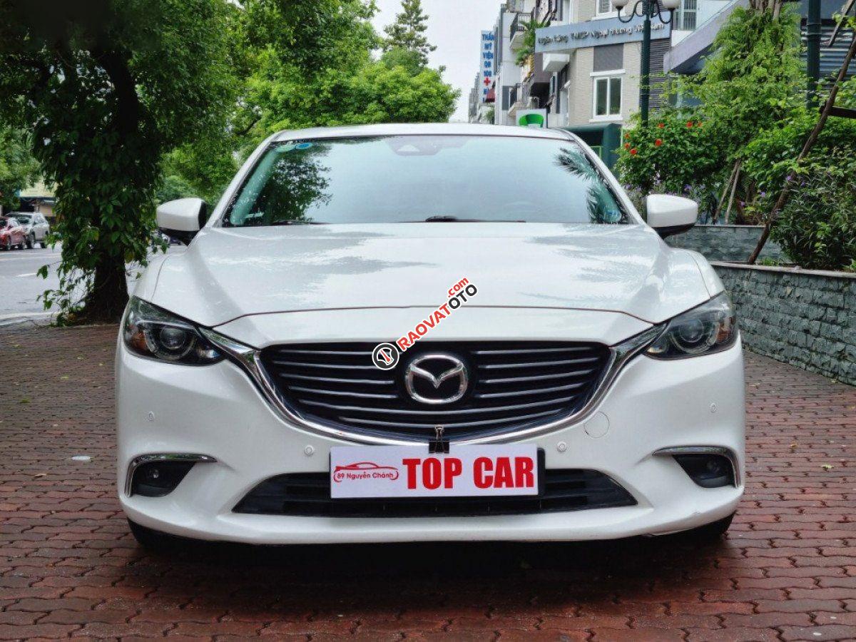 Bán Mazda 6 2.0L Premium năm 2017, màu trắng giá cạnh tranh-0