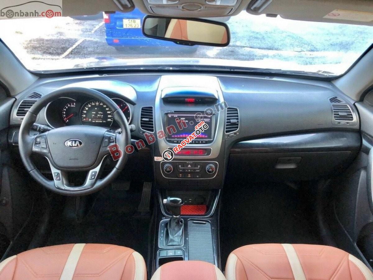 Bán Kia Sorento 2.4 GAT đời 2016, màu nâu-7