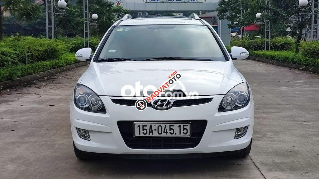 Cần bán gấp Hyundai i30 CW đời 2011, màu trắng, nhập khẩu Hàn Quốc-2