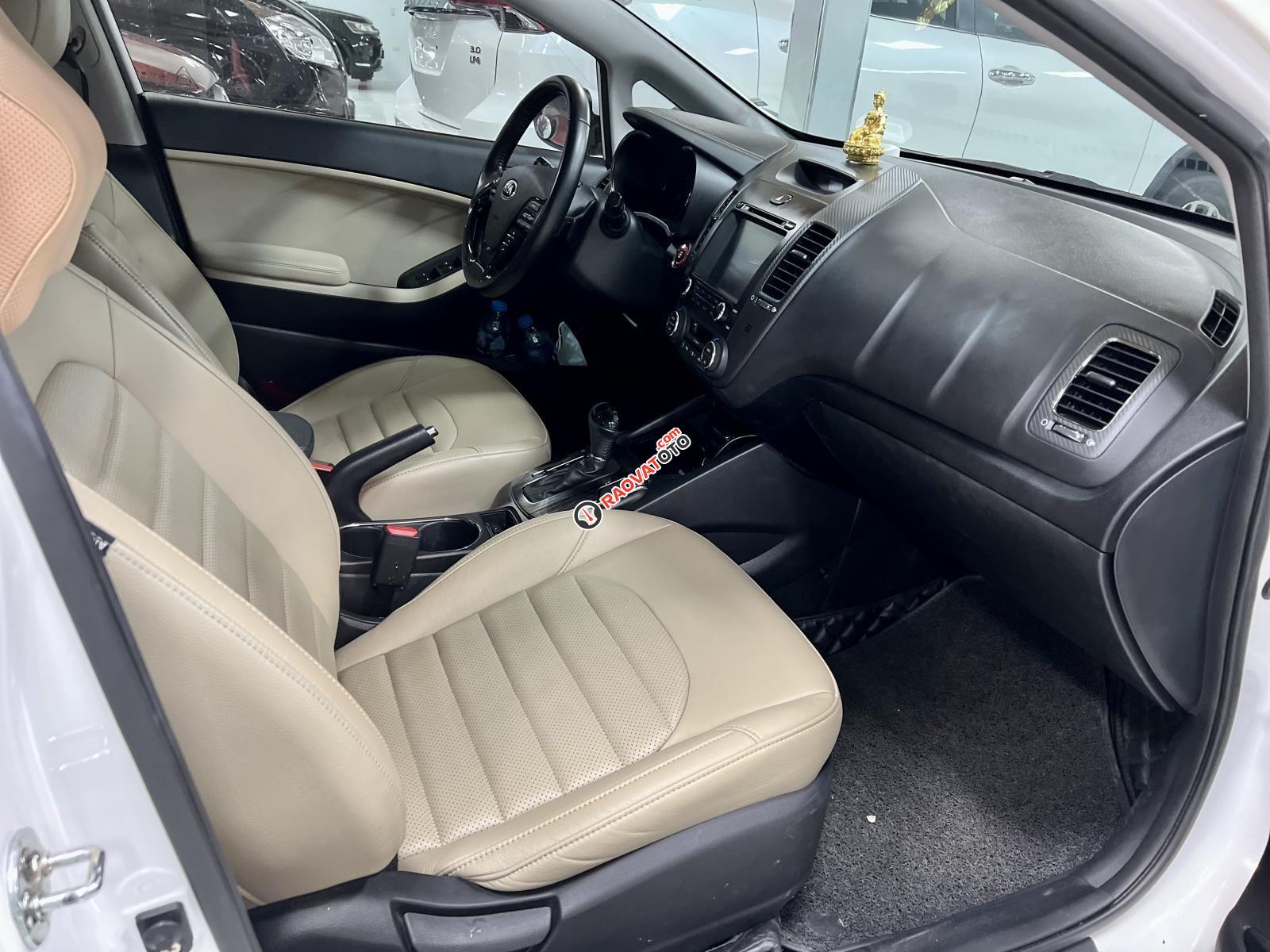 Cần bán gấp Kia Cerato 2.0AT sx năm 2017, giá cạnh tranh-5